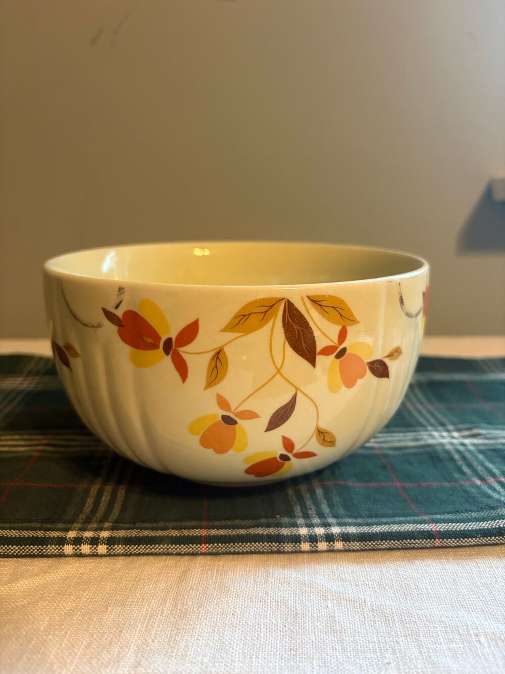 Vintage mid century Halls Superior Quality Kitchenware Autumn Leaf bowl large
